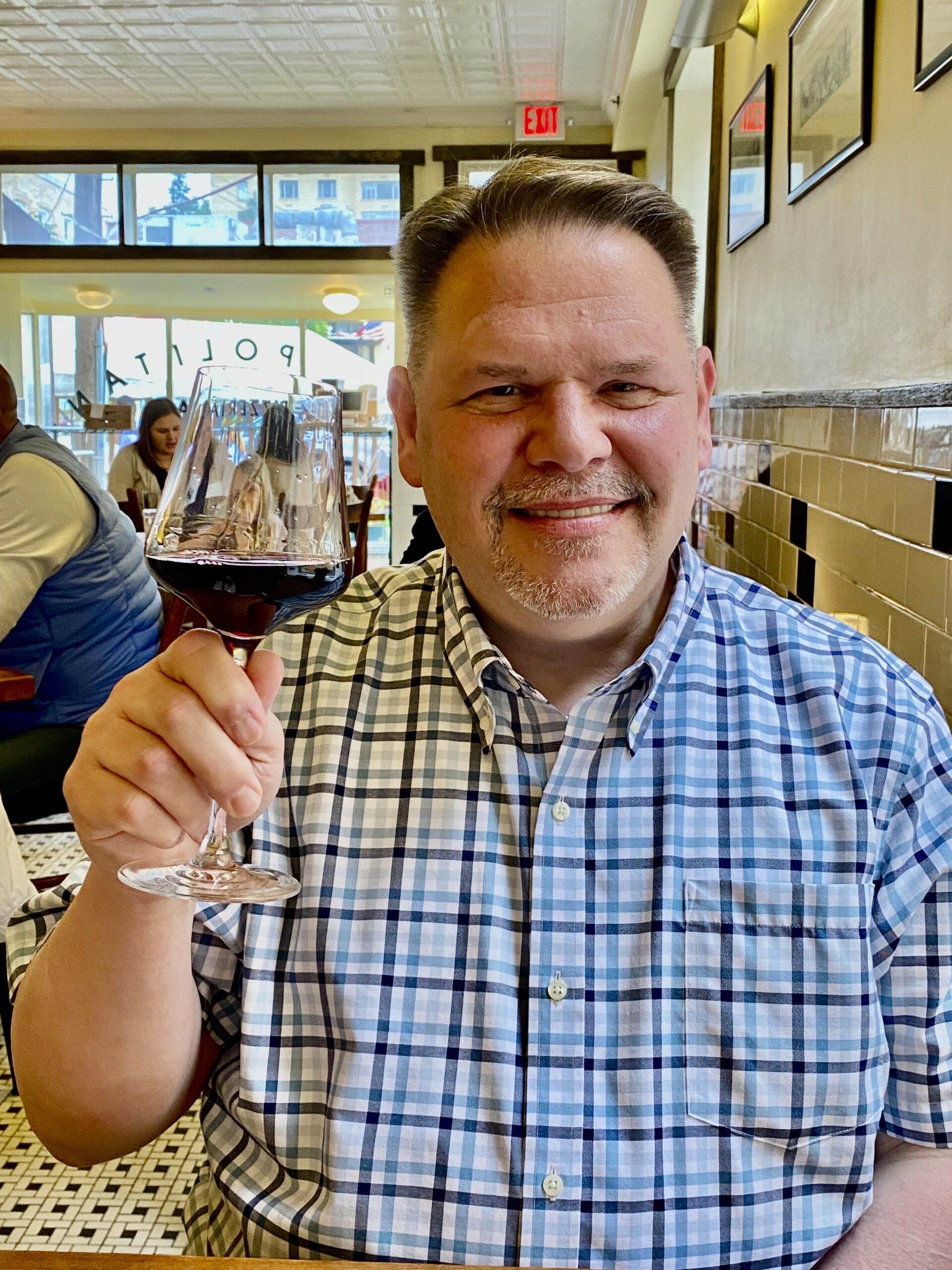 Virginia Wine Time – A Wine Enthusiast Who Enjoys Virginia Wine